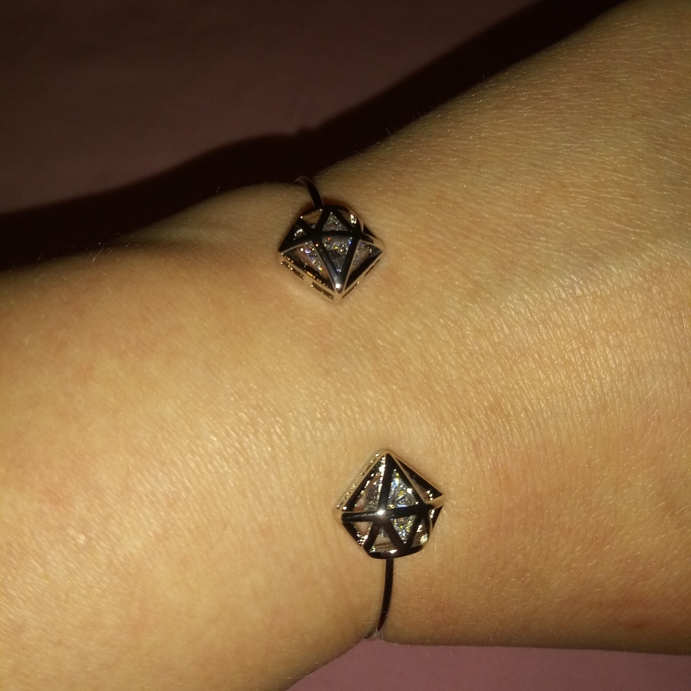 (🌟 3/10,5/15,7/20) NWOT Starlight Bracelet